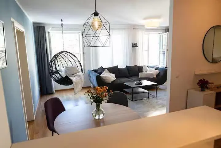 Beautiful Old Town Apartment München